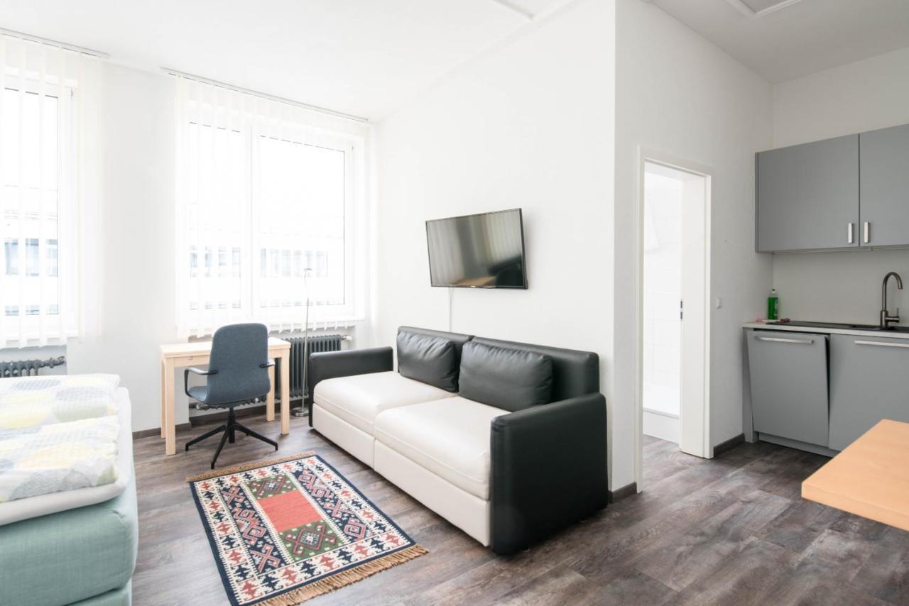 Central Apartments Aalen Bagian luar foto