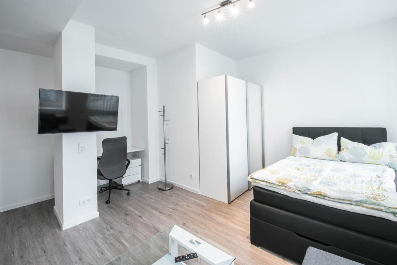 Central Apartments Aalen Bagian luar foto